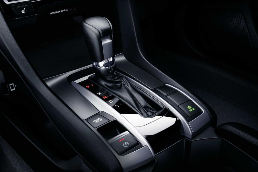 Детали интерьера Honda Civic Sedan (FC) 2018 года  (NA) (фото 7 из 51)